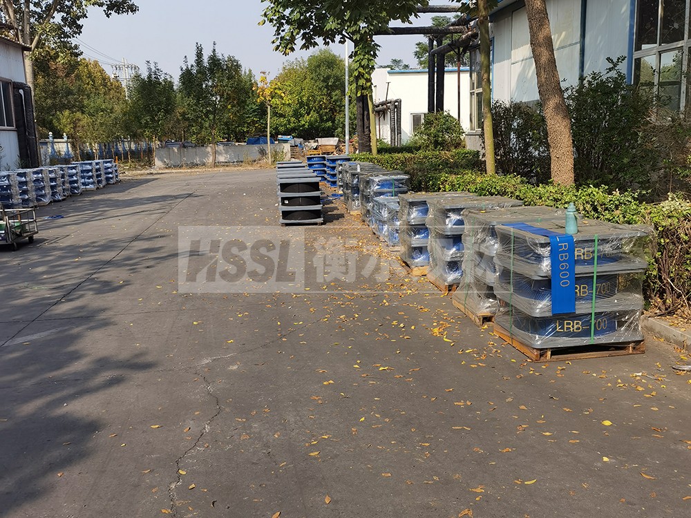 LRB1100鉛芯橡膠支座廠(chǎng)家 建筑橡膠組合隔震支座生產(chǎn)廠(chǎng)家 建筑隔震支座工廠(chǎng)